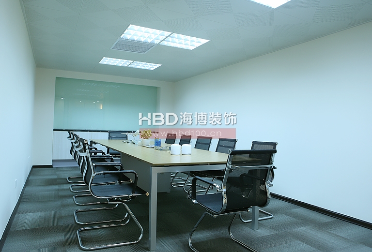 辦公室裝修設計實景圖,會議室裝修設計.jpg