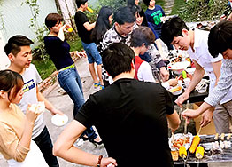 海博裝修公司金秋BBQ活動 擋不住的燒烤熱情 海博裝修公司金秋BBQ活動 擋不住的燒烤熱情